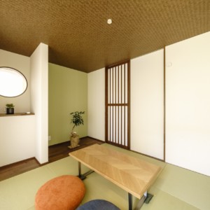 ブラウン格子和室