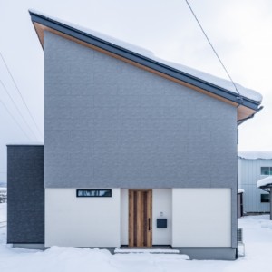 縦格子のある家-新築事例75